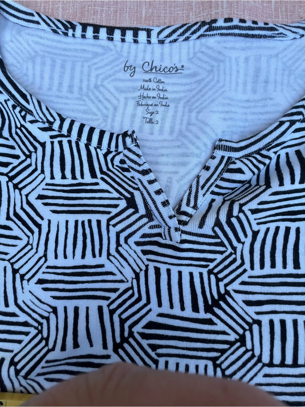 Chico's Black & White Geometric Notch-Neck Short Sleeve Tee. Size 2.